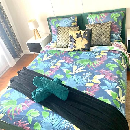 Little Champs-Elysees Apartment Drancy Bagian luar foto