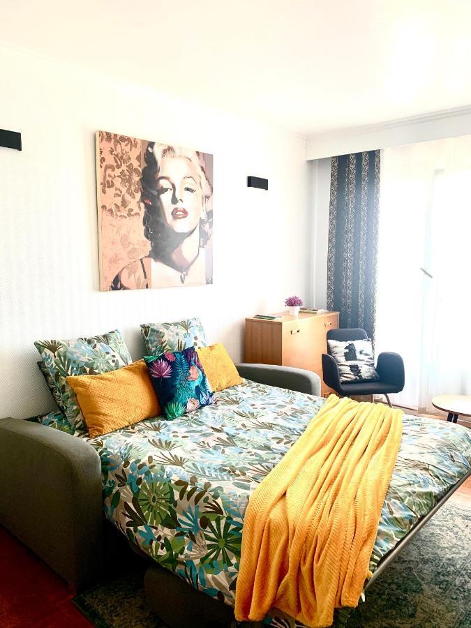 Little Champs-Elysees Apartment Drancy Bagian luar foto