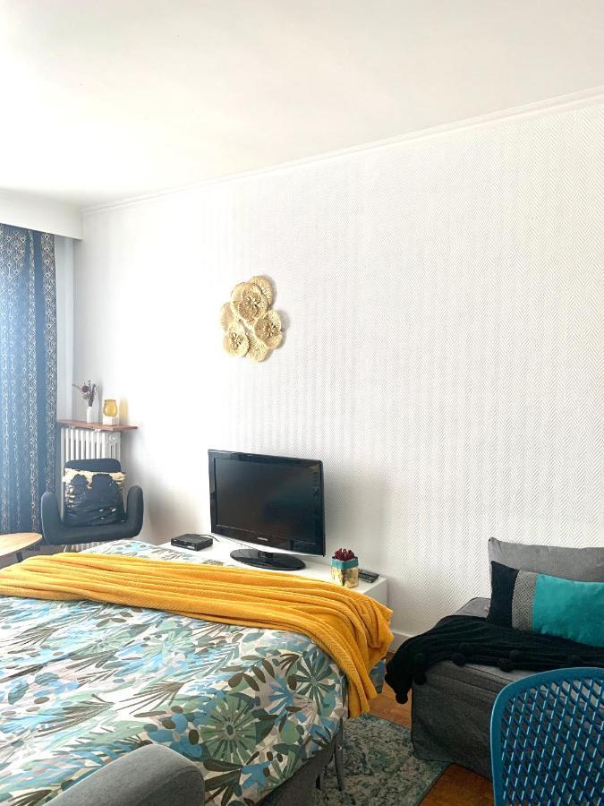 Little Champs-Elysees Apartment Drancy Bagian luar foto