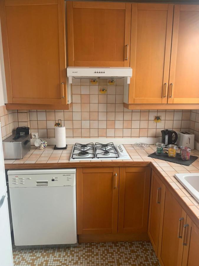 Little Champs-Elysees Apartment Drancy Bagian luar foto