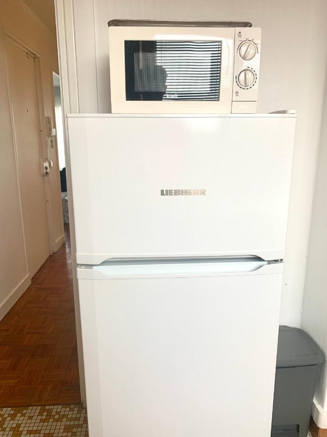 Little Champs-Elysees Apartment Drancy Bagian luar foto